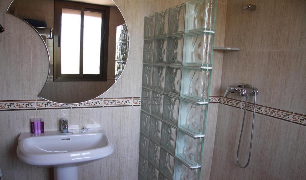 La Telleria Hotel Valjunquera Ruang foto